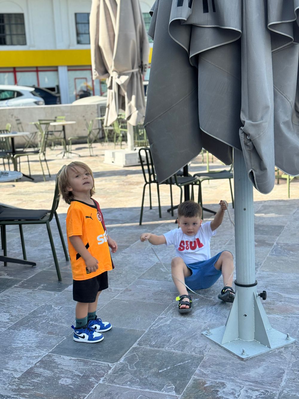 Custom Grandma Sweatshirt With Grandkids Names On Sleeve, Personalized Granny Hoodie, Gramma Outfit, Gigi Mimi Clothing, | Zeerba - Demo